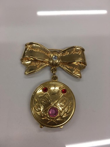 Spilla medaglia vintage